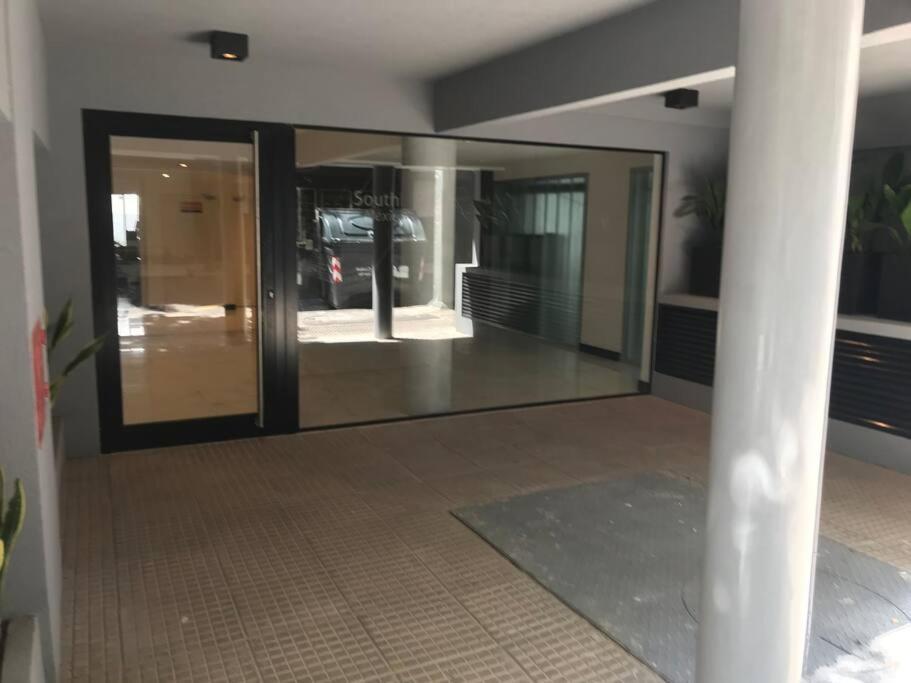 Suite In San Telmo Dormitorio En Suite Con Dos Banos Y Balcon A La Calle Buenos Aires Luaran gambar