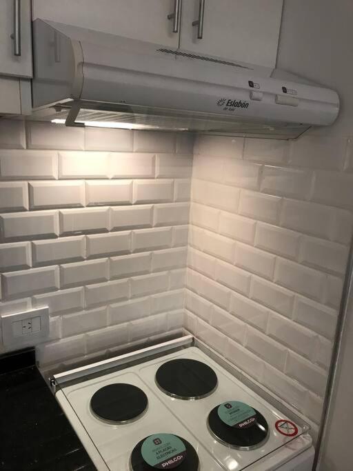 Suite In San Telmo Dormitorio En Suite Con Dos Banos Y Balcon A La Calle Buenos Aires Luaran gambar