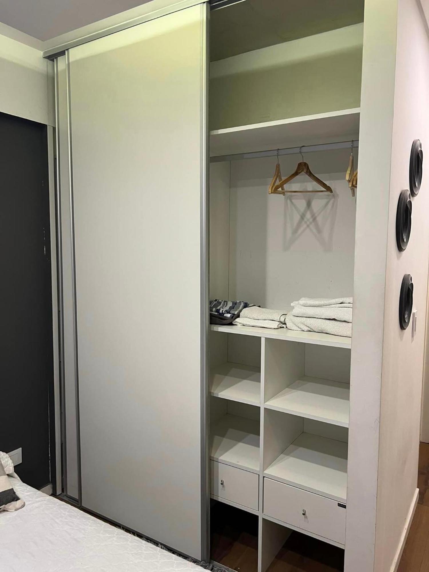 Suite In San Telmo Dormitorio En Suite Con Dos Banos Y Balcon A La Calle Buenos Aires Luaran gambar