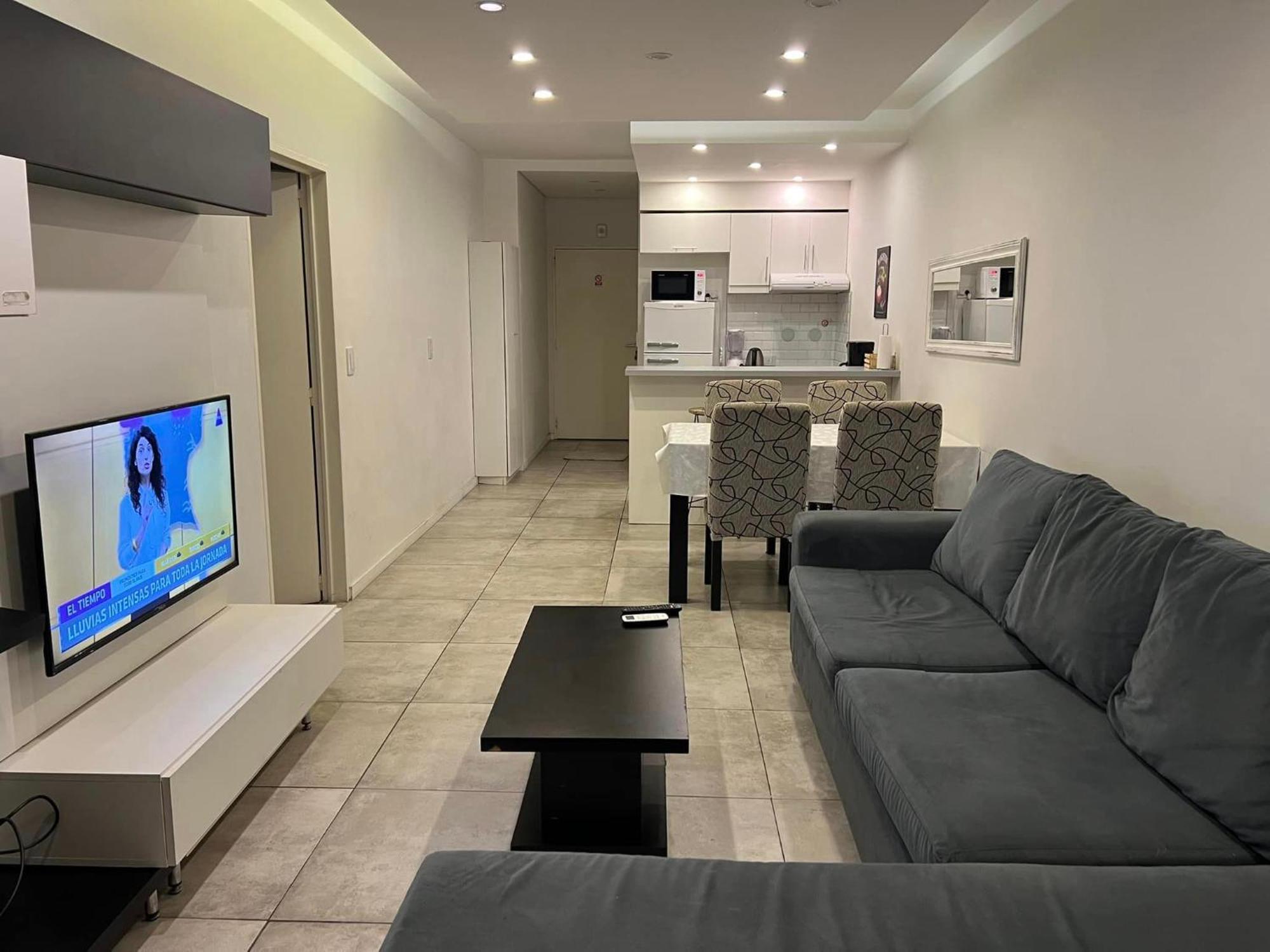 Suite In San Telmo Dormitorio En Suite Con Dos Banos Y Balcon A La Calle Buenos Aires Luaran gambar